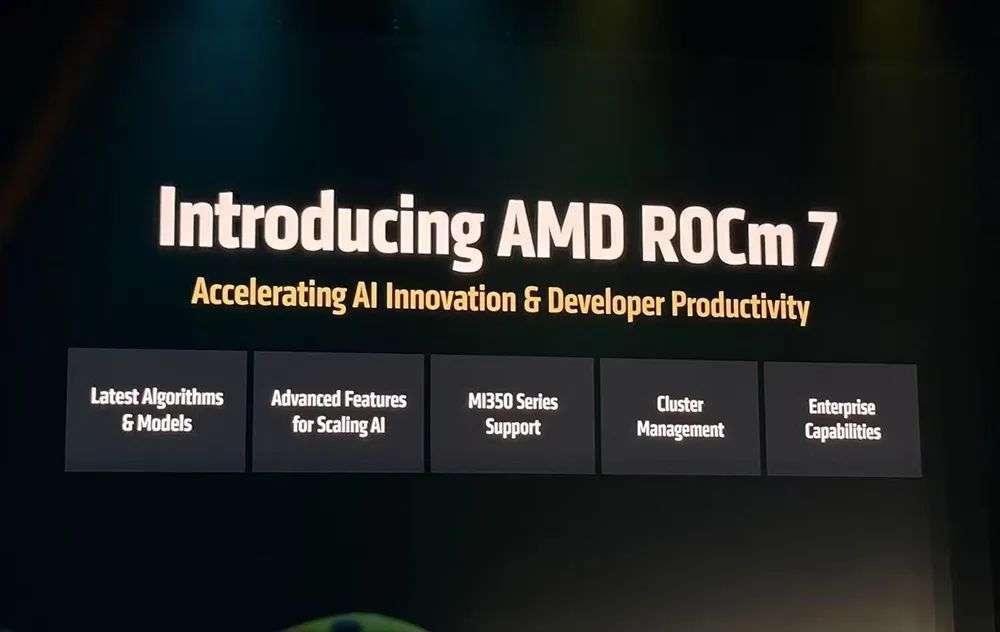 AMD甩出最猛两代AI芯片，全球首推432GB HBM4，OpenAI CEO现场夸