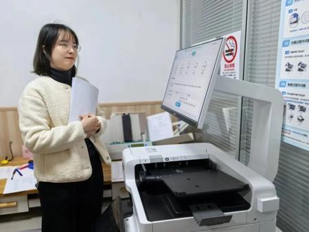 从AI“参加”高考想到:课堂会变成被算法操控的流水线吗?