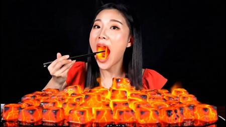 【吃播】AI生成品尝各种美味的熔岩美食🌋享受满足和放松的感觉 | 作者：AI ASMR