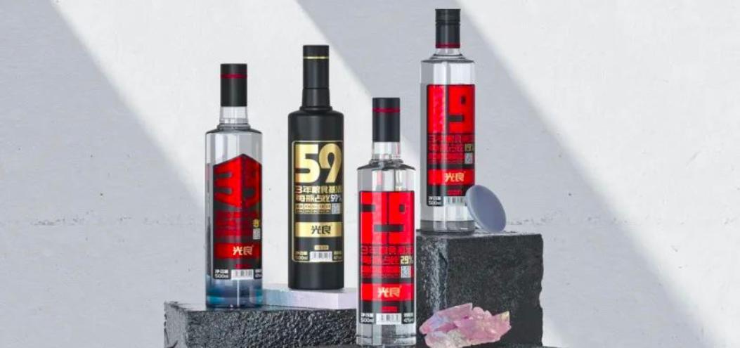 光良酒赵小普：5年卖了4亿瓶白酒，我只是没有陷入聪明人的误区｜厚雪专访