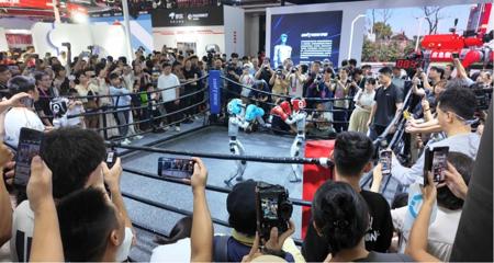 2025世界机器人大会：时代喧哗造物忙