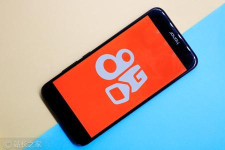 可灵 AI 季度收入突破2.5亿，助力快手业绩创新高